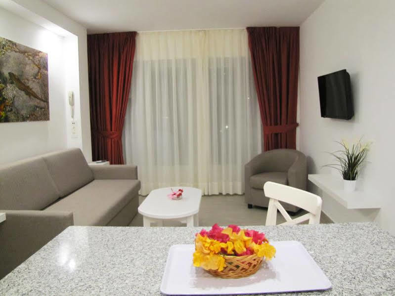 Playa Limones Bungalows Playa Blanca  Ngoại thất bức ảnh